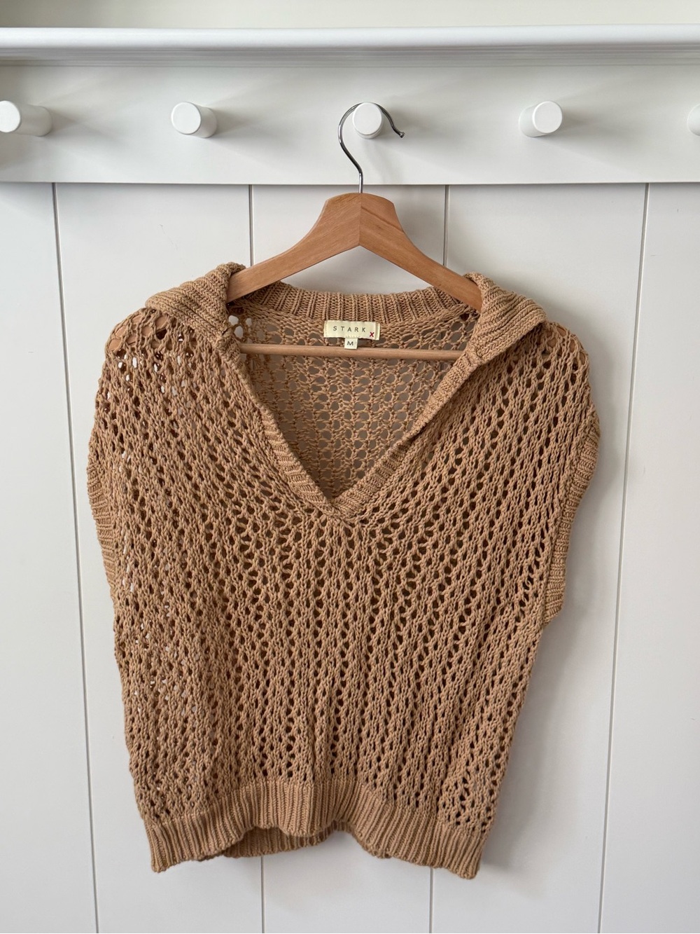 Open-Knit V-Neck Hooded Sweater Vest in Camel